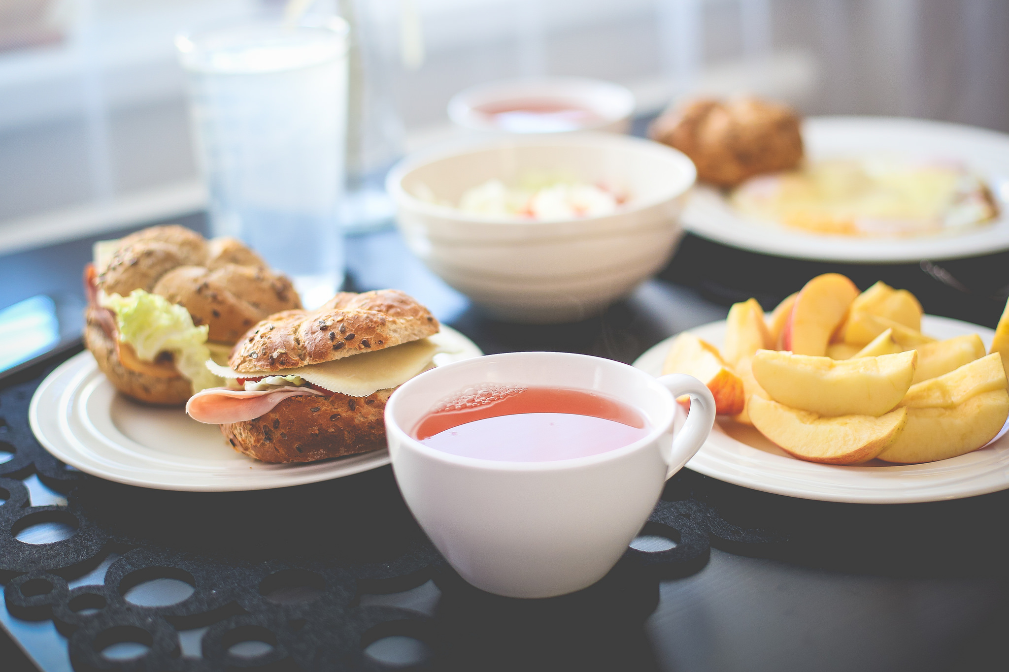 How To Eat Healthy On Business Trips | PC Housing Blog How To Eat Healthy On Business Trips | PC Housing Blog